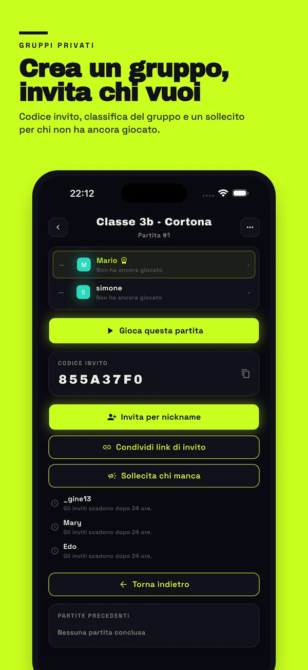 Arena: #hashtag, invite code, session board and a nudge for whoever hasn't played